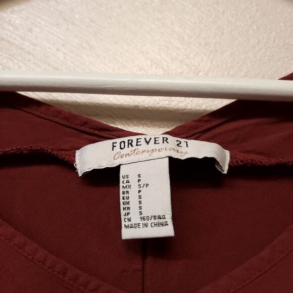 Forever 21 Tshirt Size S Cropped Crop Top Rust Womens Teen Shirt Brown Rayon - Picture 2 of 6